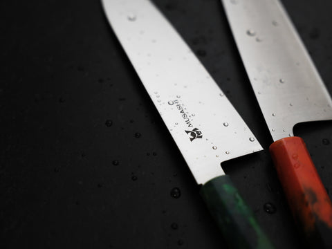 Cuchillo Tsushima Ocean