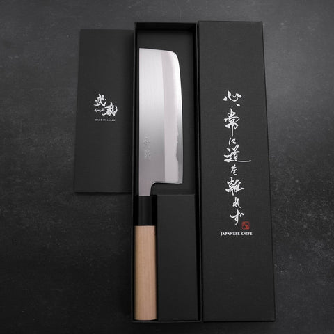 Nakiri White Steel #1 Pulido Mango de Magnolia con Cuerno de Búfalo 165mm