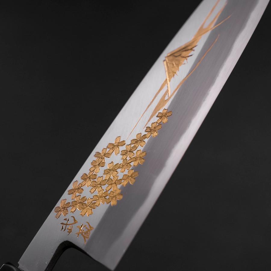 Santoku White Steel #2 Kasumi Chokin Sakura Fuji Mango de Ébano con Cuerno de Búfalo 180 mm